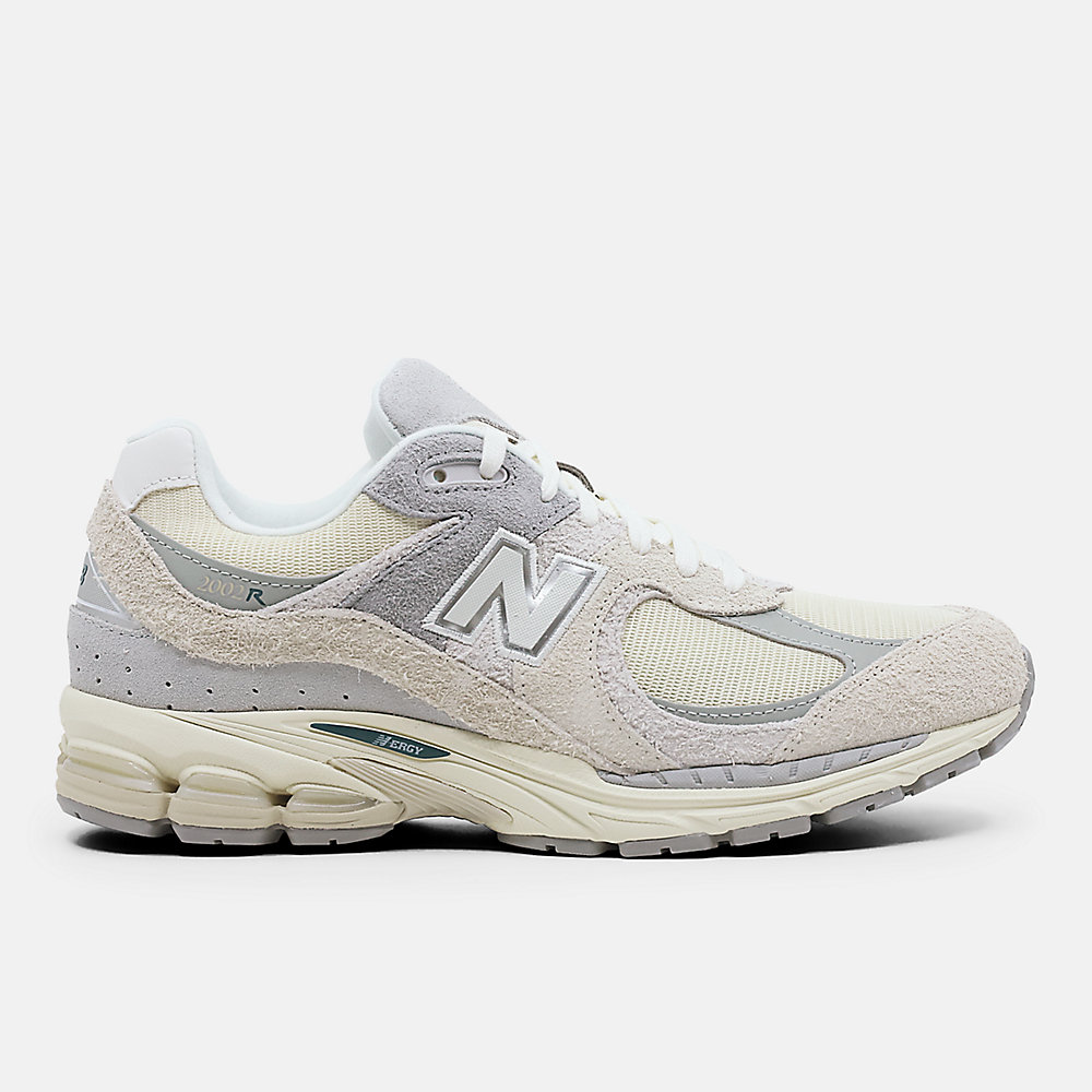 New Balance 2002R Shoes Linen with Concrete and Slate Grey